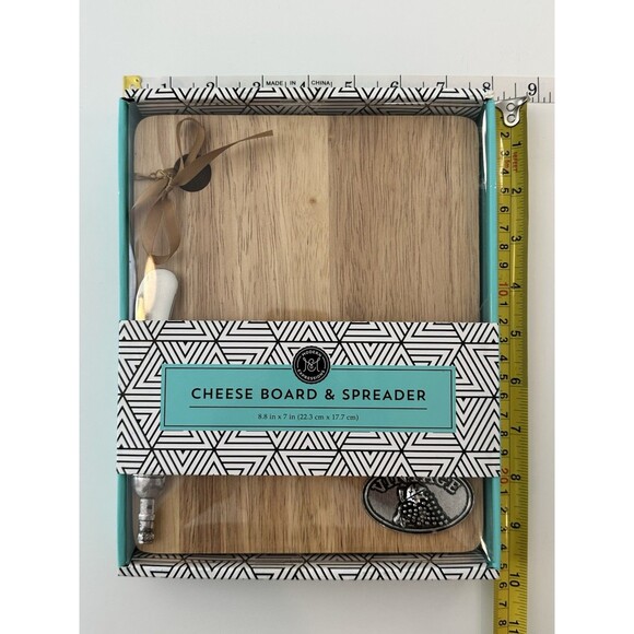 MODERN EXPRESSIONS Wood Cheese Board Metal Spreader Gift Box Set Vintage NEW - Picture 4 of 4